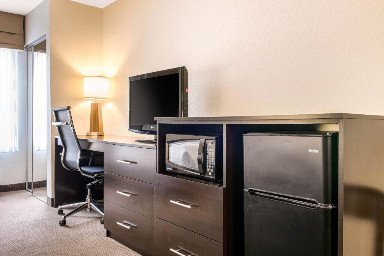 Sleep Inn & Suites Колумбус Номер фото